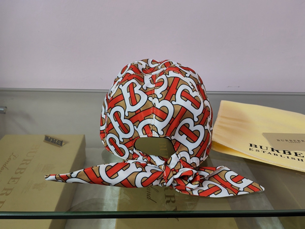 ブランド帽子側面デザイン